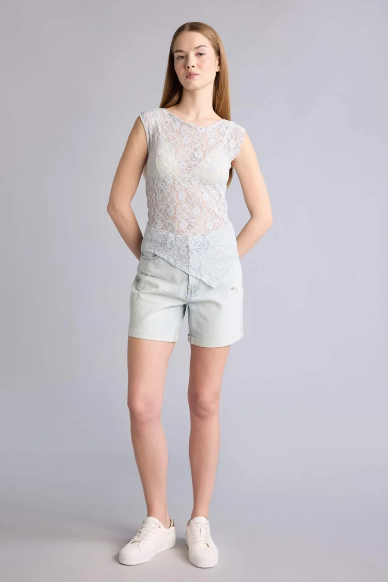ديفاكتو Slim Fit Crew Neck Lace Short Sleeve T-Shirt