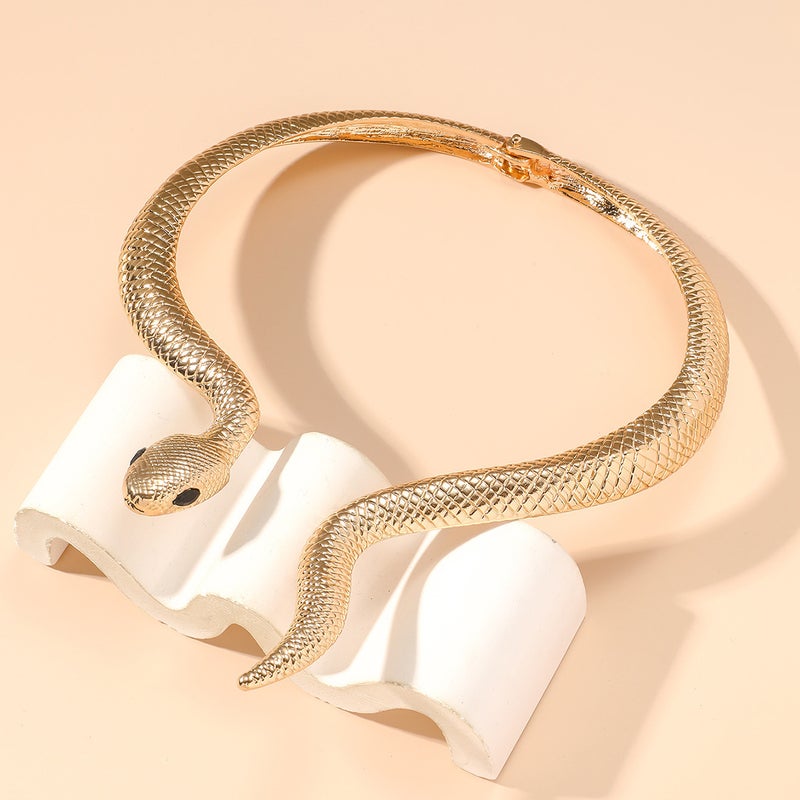 Retro exaggerated open snake necklace personalized Dragon New Year dragon year symbol good meaning couple collar Golden Snake (134) G