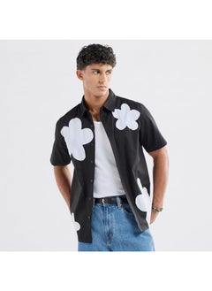 Floral Applique Detail Shirt with Short Sleeves