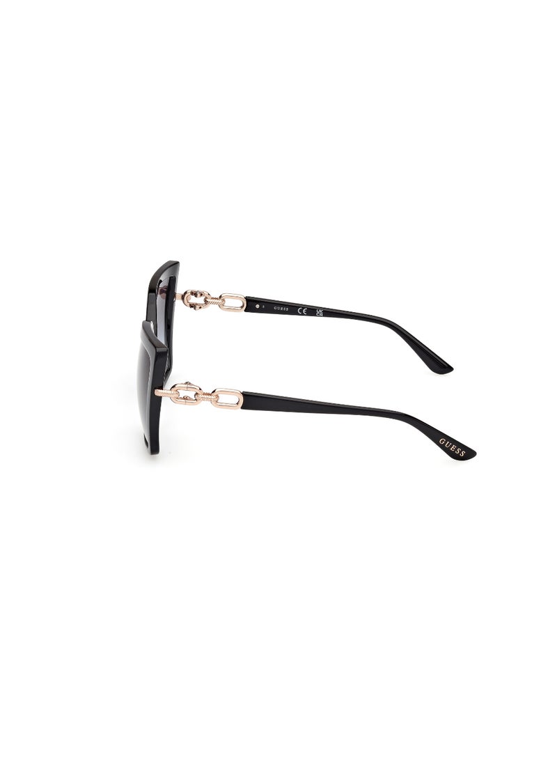 GUESS نظارات شمسية للنساء من غيس، إطار كامل بلاستيكي على شكل فراشة مع حماية من الأشعة فوق البنفسجية - Image 4