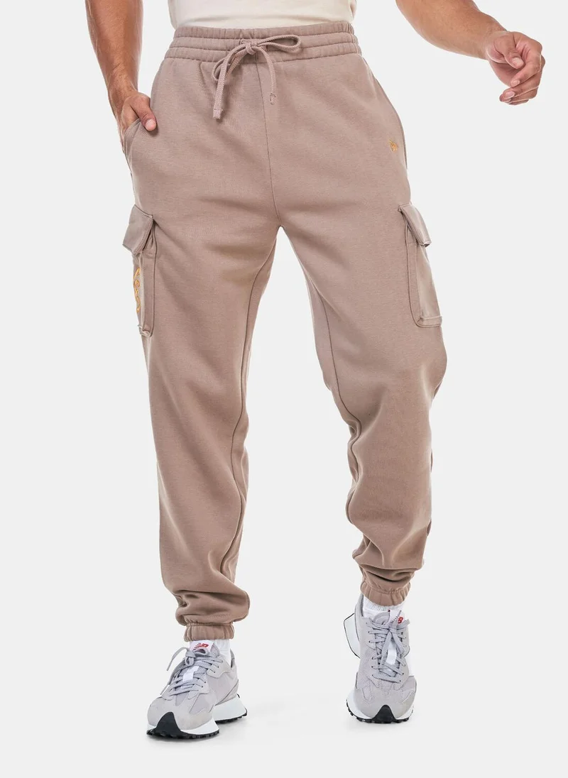 نيو ايرا Men's Script Cargo Sweatpants
