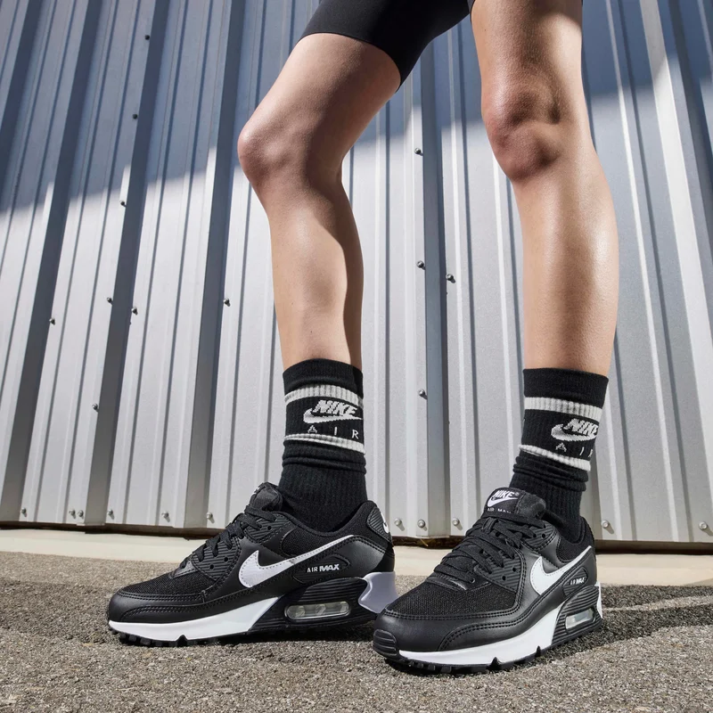 نايكي حذاء اير ماكس 90 للنساء