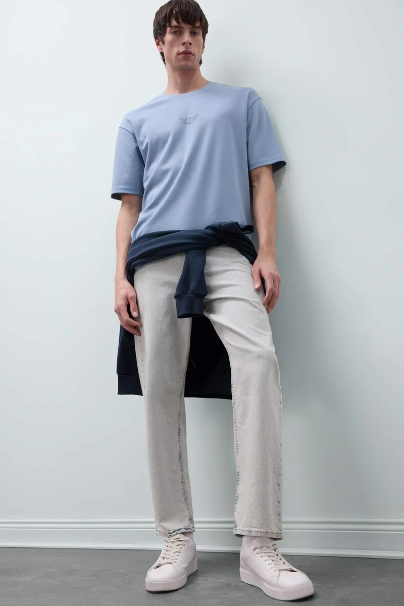 ديفاكتو Boxy Fit Crew Neck Printed Heavy Fabric T-Shirt