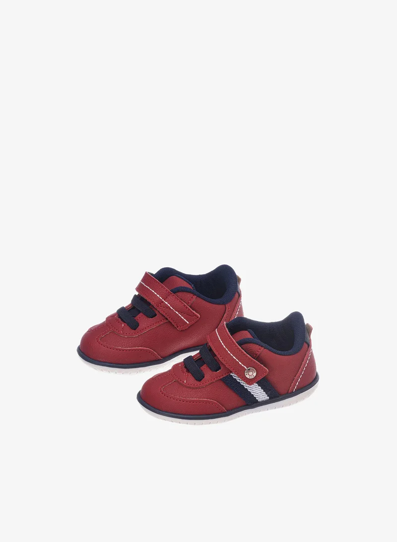 كلين سنيكرز بشريط فيلكرو