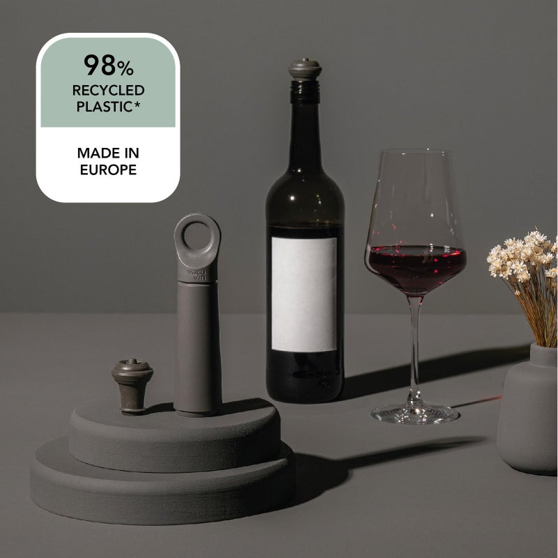 Vacu Vin Wine Saver Loop - Designed and Made in the Netherlands - Vacuum Wine Stopper Keeps Your Wine Fresh for up to 10 Days - Reusable, Made with 98% Recycled Material - 1 Pump, 1 Stopper, Graphite - Image 2