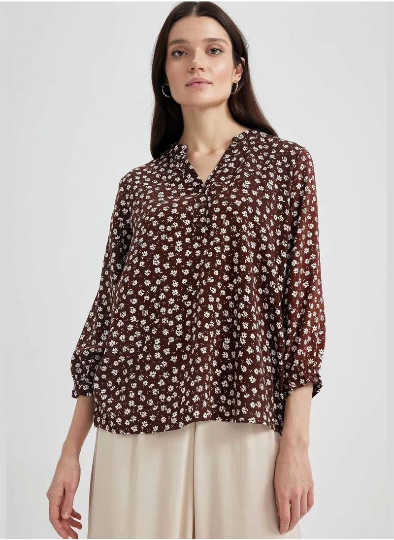 ديفاكتو Printed Collar Shirt With Ruffle Detailed Cuffs