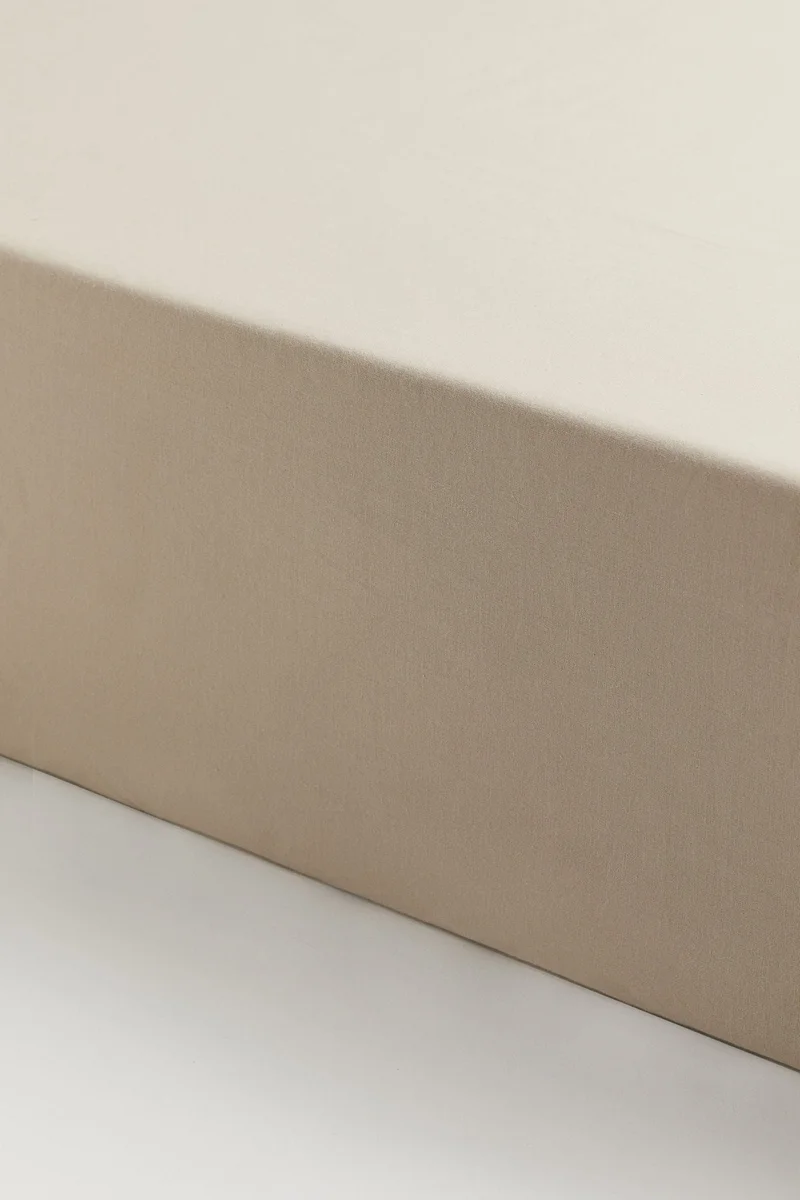 H&M Fitted cotton sheet