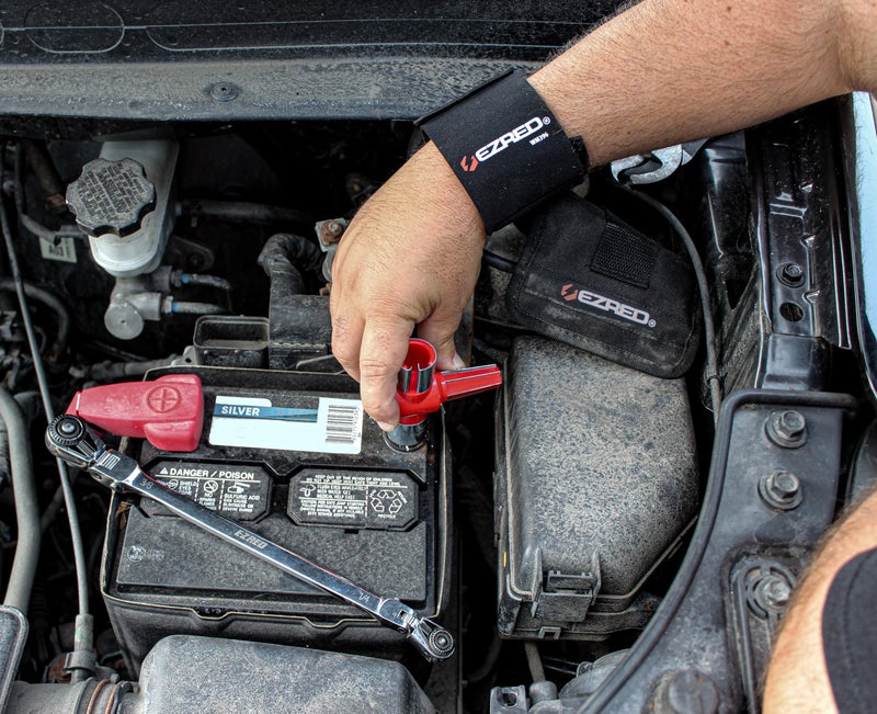 E-Z Red EZRED BMK1914 5-Piece Battery Maintenance Kit - Image 4