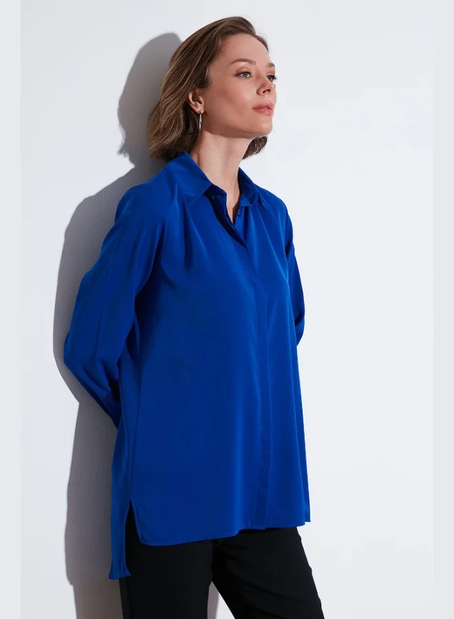 ليلا قميص نسائي ليلى بقصة عادية، مقدمة قصيرة وخلفية طويلة، سادة