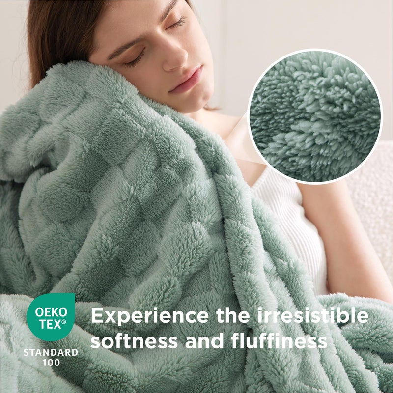 Bedsure GentleSoft Full Size Blankets for Bed - Super Soft Cozy Fleece Spring Blanket for Kids Girls, Large Fuzzy Throws for Bedroom Decor,Sage Green, 84x90 Inches - Image 4