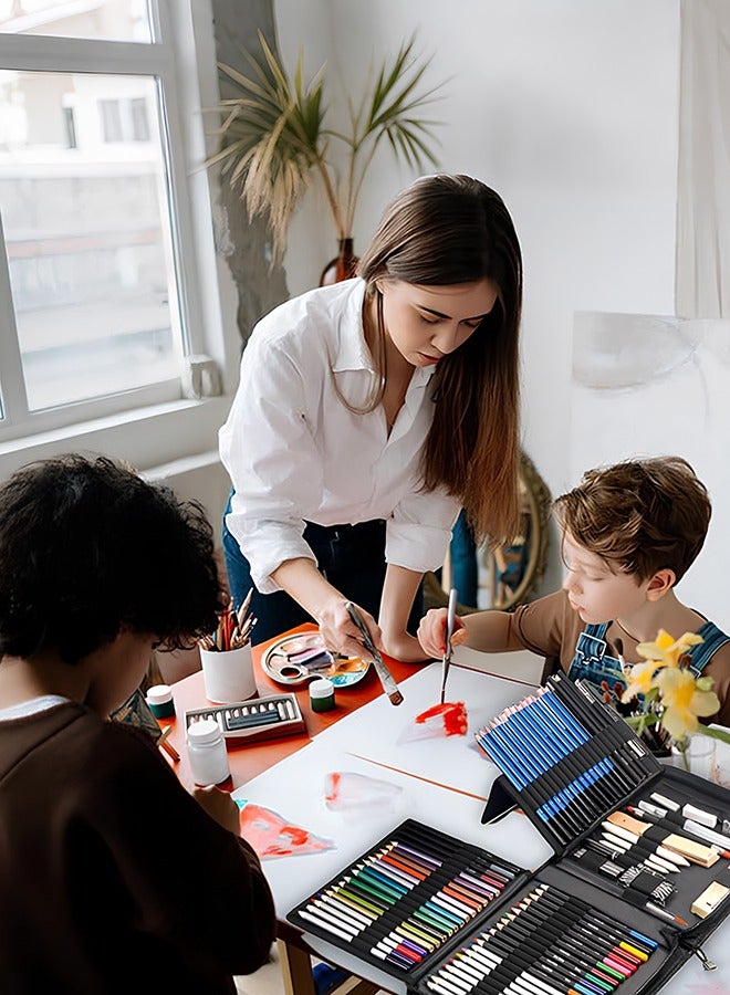 كالور مجموعة رسم مكونة من 82 قطعة من KALOUR،رسم، تتضمن دروسًا تعليمية، وأقلام رصاص ملونة، وأقلام رصاص من الجرافيت، وأقلام رصاص من الفحم، وأقلام رصاص مائية، وأقلام رصاص معدنية وباستيل، مجموعة رسم للبالغين والمراهقين والمبتدئين - Image 2