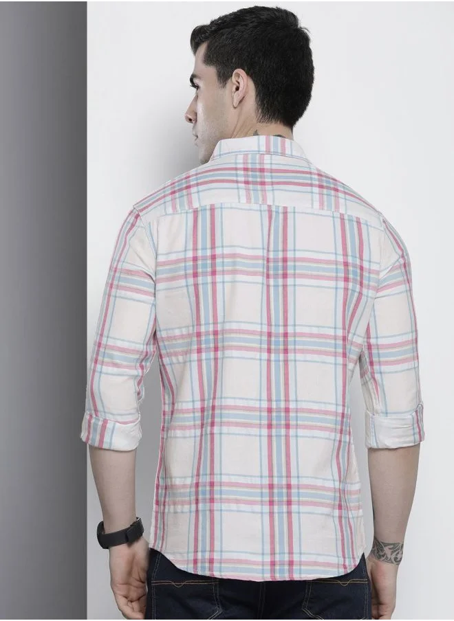 The Indian Garage Co Men Regular Fit Checkered Full Sleeves Cutaway Collar Casual Shirt