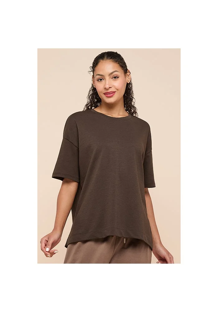 أر أند بي Solid Relaxed Fit T-Shirt with Crew Neck and Short Sleeves