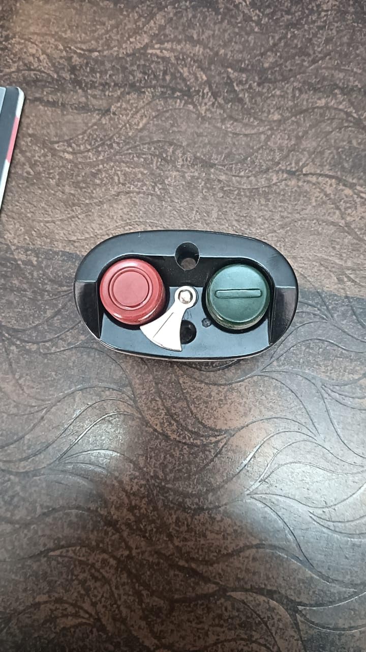 زر دفع المحرك - زر بدء التشغيل - زر دفع لوحة التحكم - يدعم (220-240 فولت) - عبوة من 1