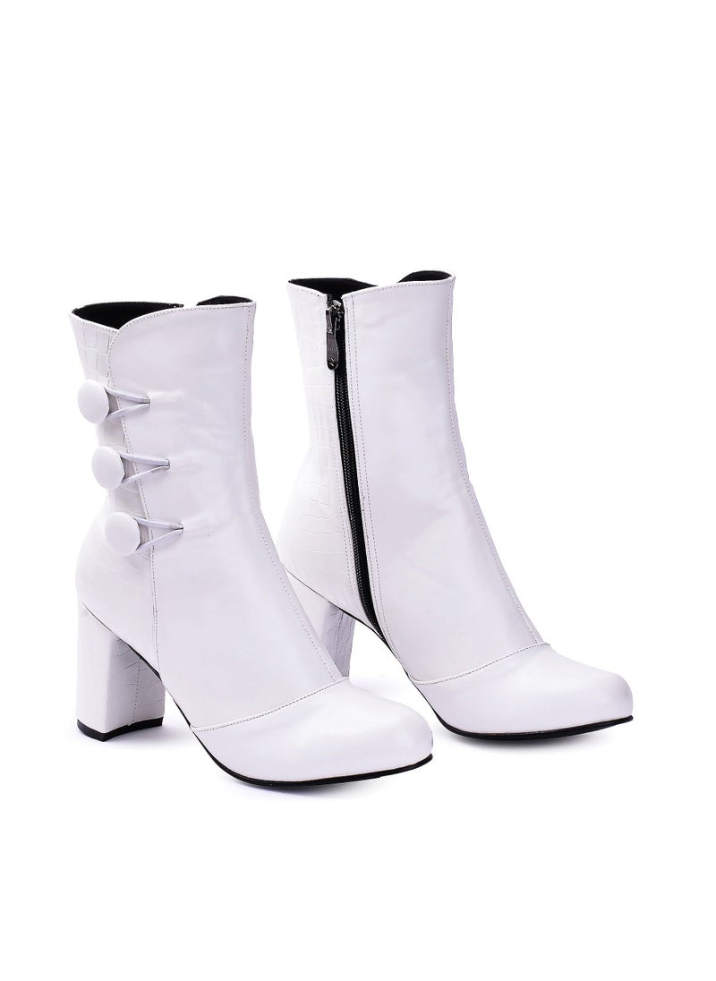 لايف ستيلاش  R-3  Lifestylesh  بوت انيق كعب جلد بحليه زراير - أبيض - Image 2