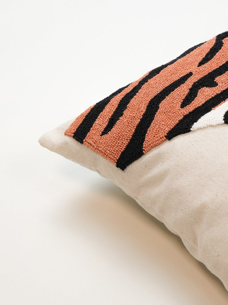 Galia Tasarım Tiger Punch Washed Linen Cushion Cover  - Image 2