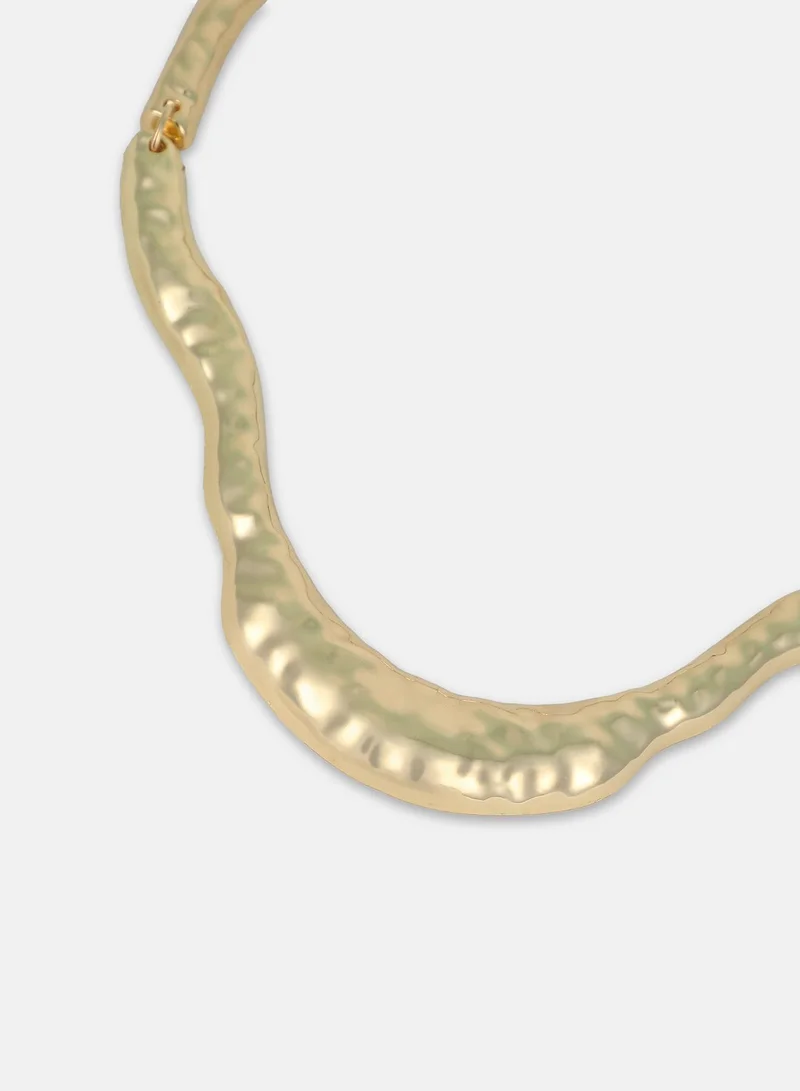 SOHI SOHI Women The Hammered-Horn Collar Necklace | California  Colour | One-Size | Metallic Alloy Material | Lobster Clasp Closure | Necklace For Casual & Evening Wear