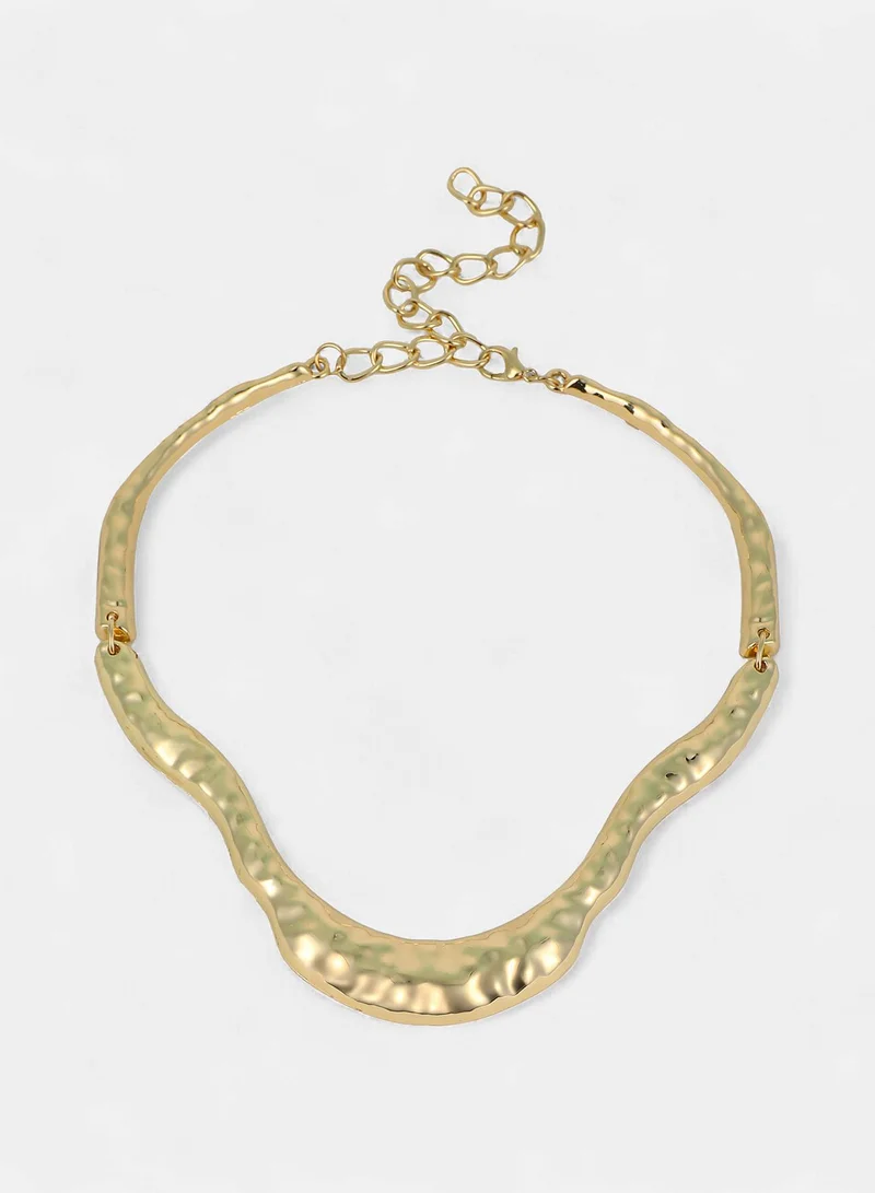 SOHI SOHI Women The Hammered-Horn Collar Necklace | California  Colour | One-Size | Metallic Alloy Material | Lobster Clasp Closure | Necklace For Casual & Evening Wear