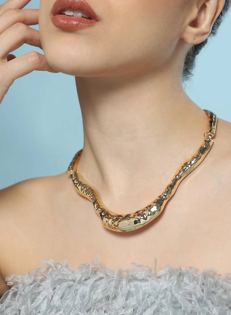 SOHI SOHI Women The Hammered-Horn Collar Necklace | California  Colour | One-Size | Metallic Alloy Material | Lobster Clasp Closure | Necklace For Casual & Evening Wear