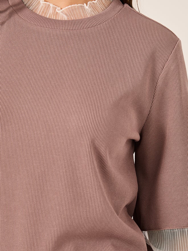 ستايلي تيشيرت ستايلي بأكمام كوع مزينة بالدانتيل ومقاس مريح - Image 4