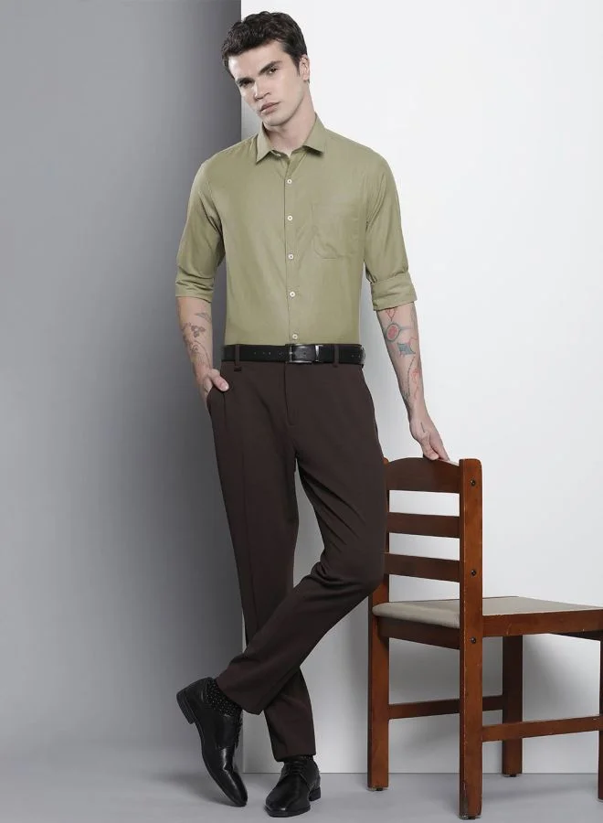 شركة المرآب الهندية Men Slim Fit Solid Full Sleeves Cutaway Collar Formal Shirt