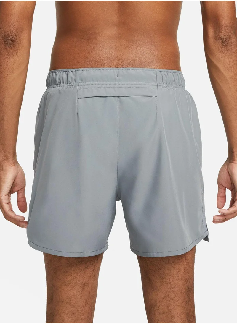 نايكي 5" Challenger Dri-Fit  Brief-Lined Shorts