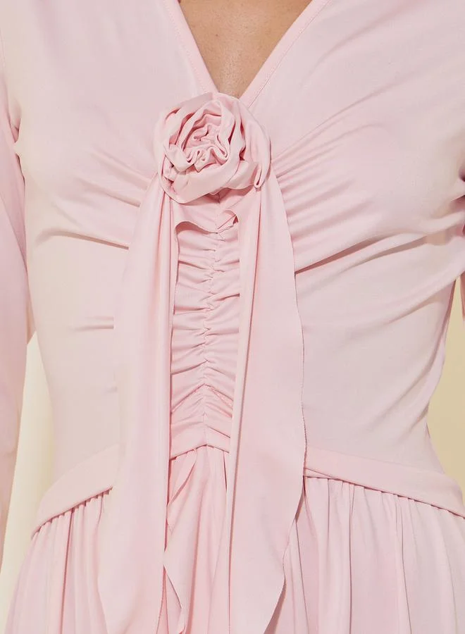 تايك تو Solid Ruffled Hem V-Neck Maxi Dress