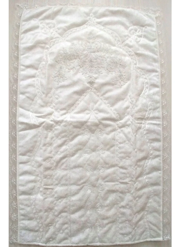 Dilex White Velvet Prayer Rug Dowry Box