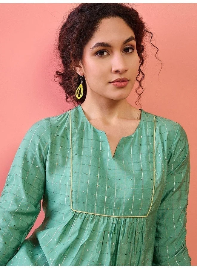 أيه كيه إس تونيك مزين بالترتر كاروهات