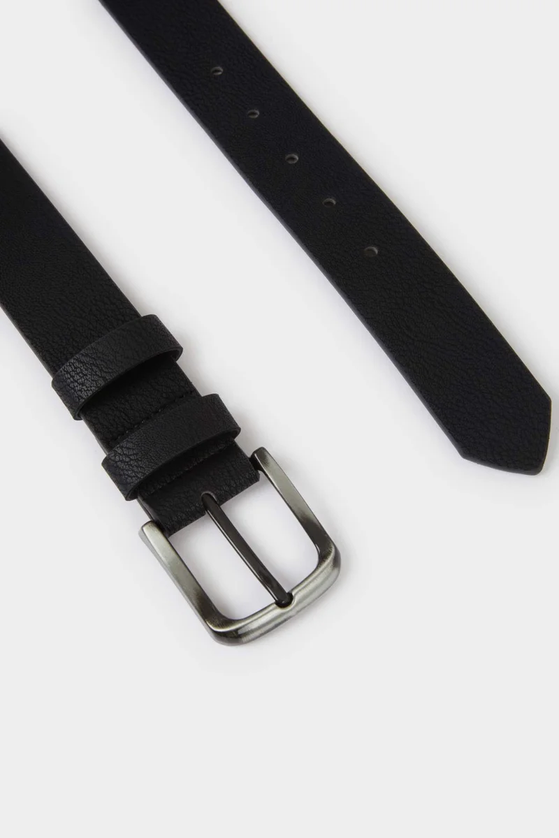 ديفاكتو Man Rectangle Clasp Faux Leather