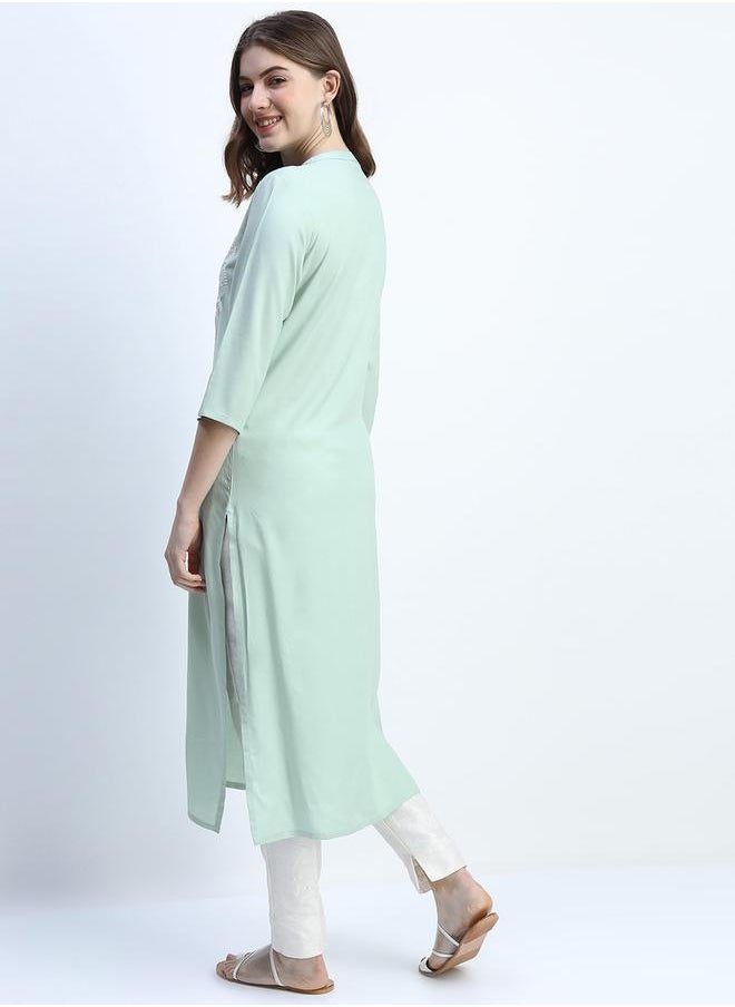 Vishudh Women Green Floral Embroidered Kurta by Styli  - Image 3