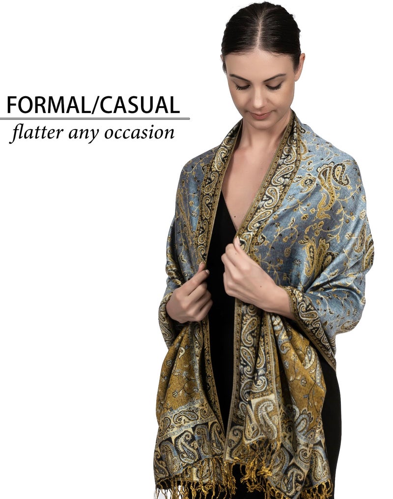 Achillea شال باهظ من الباشمينا القابل للعكس بتصميم بايسلي ناعم وحريري مع أطراف (أزرق فولاذي) - Image 2