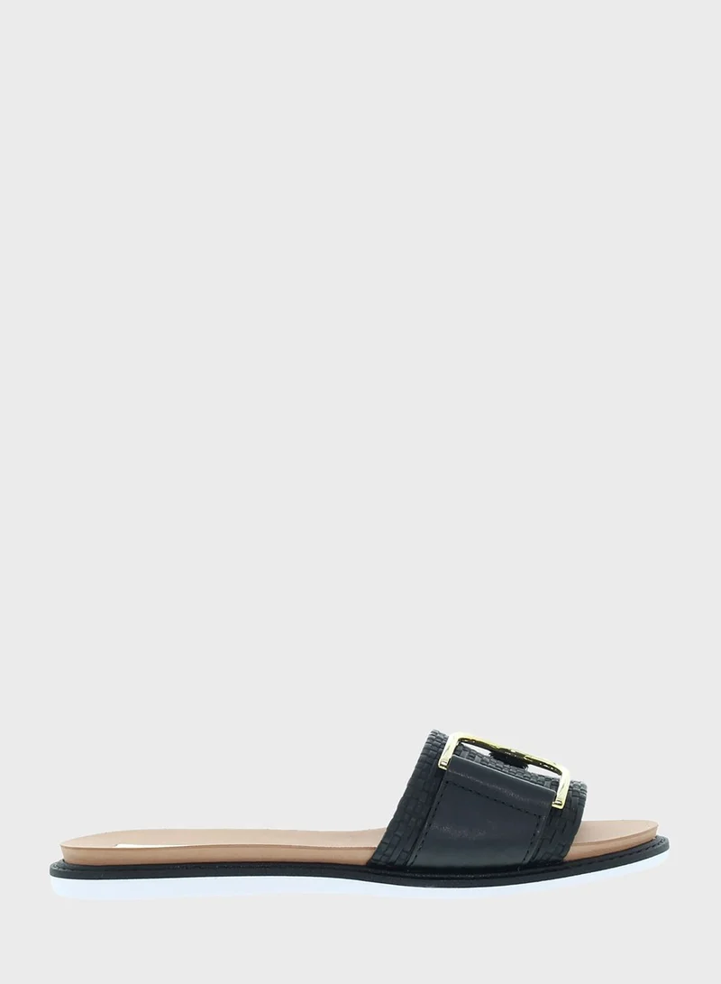 MOLECA Kristy Flat Sandals