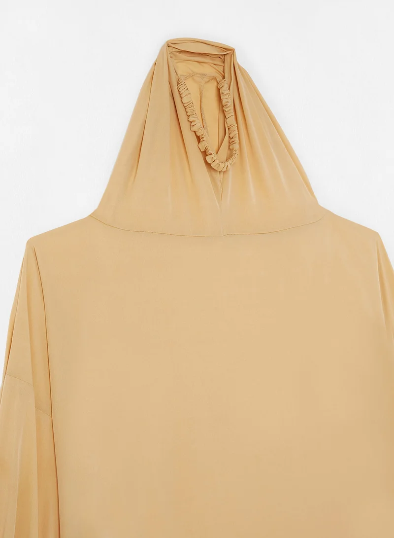حياة ثوب صلاة بلون سادة ومزود بحجاب متصل