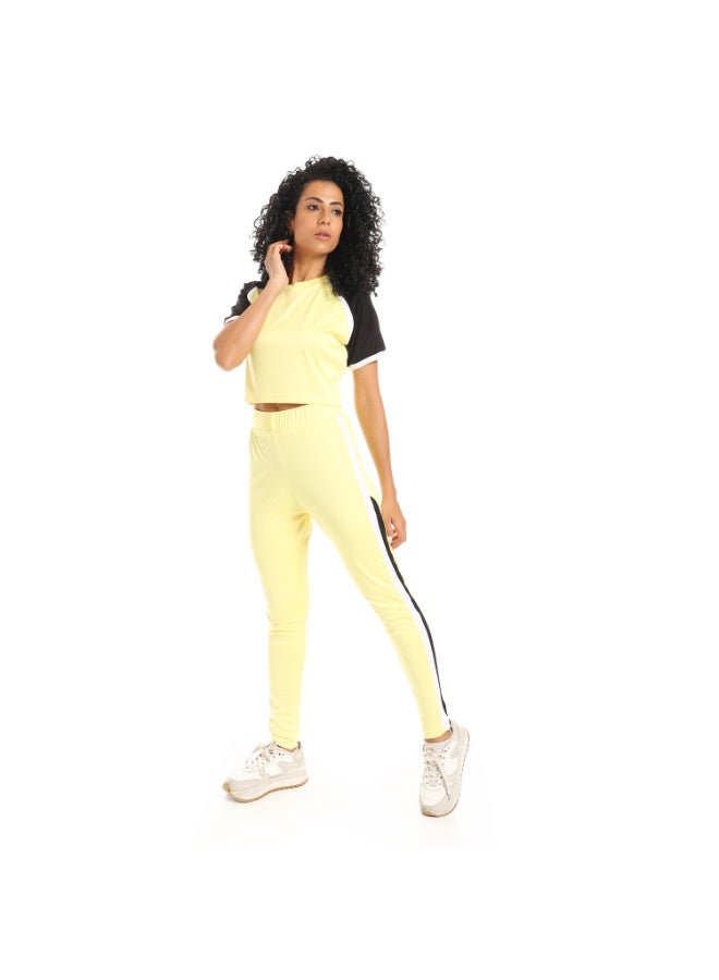 Caesar Women's two-piece sports set, half-sleeved T-shirt and pants  - Image 3