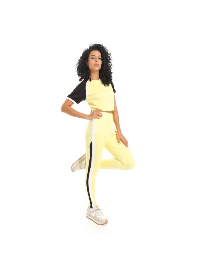 Caesar Women's two-piece sports set, half-sleeved T-shirt and pants  - Image 2