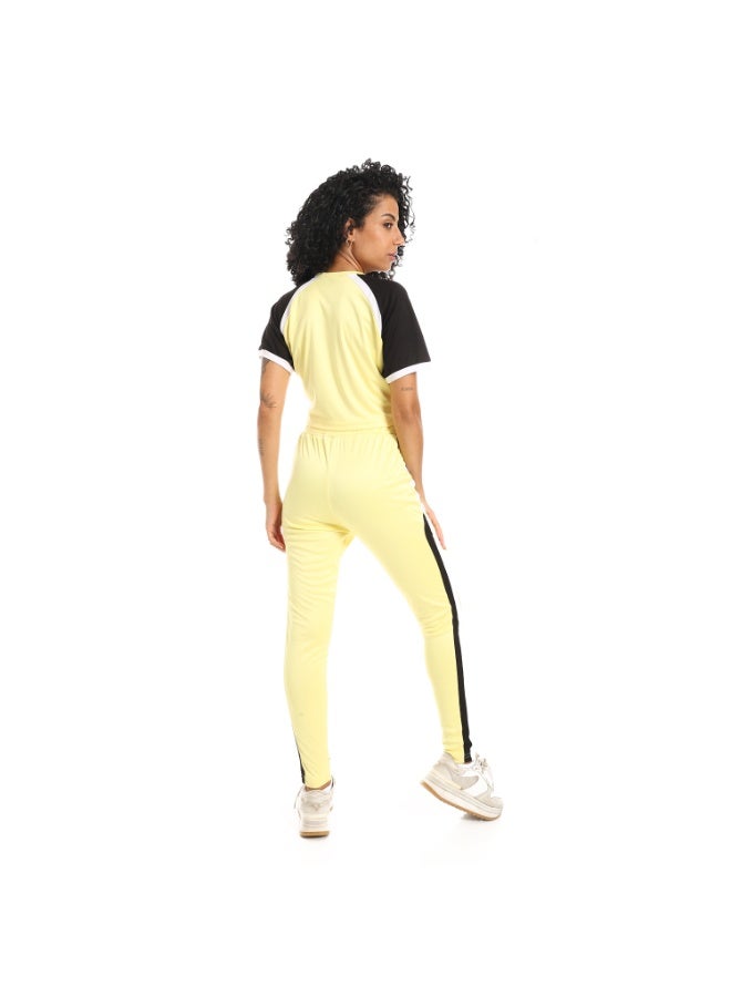Caesar Women's two-piece sports set, half-sleeved T-shirt and pants  - Image 4