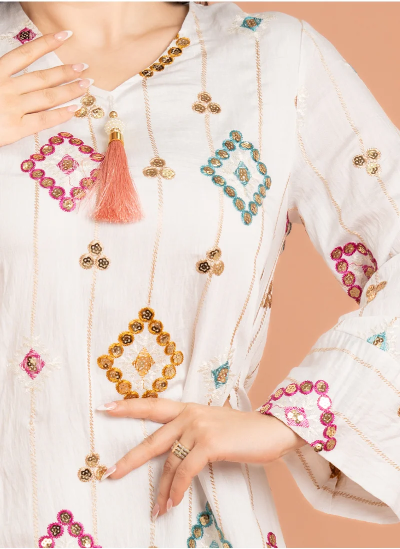 IKKXA Geometric Patterns Sparkled Jalabiya White