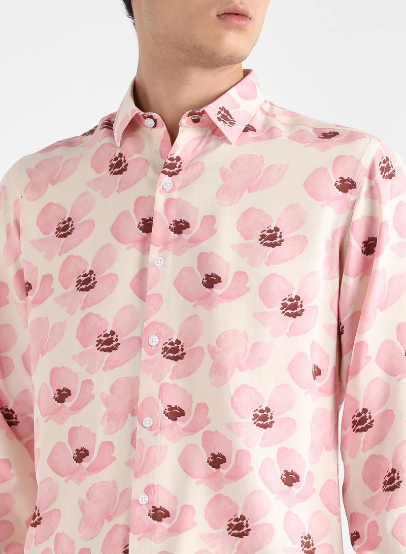 Campus Sutra Men's Light Pink Flower Petals Shirt