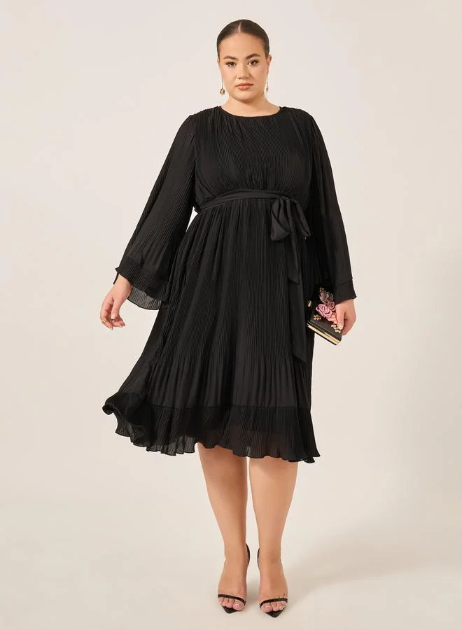 ستايلي Plus Size Pleated Tie-Waist A-Line Midi Dress