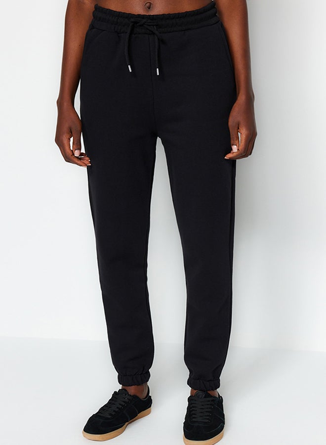trendyol Black Thick Basic Knitted Sweatpants with Fleece Inside TWOAW22EA0468 - Image 1