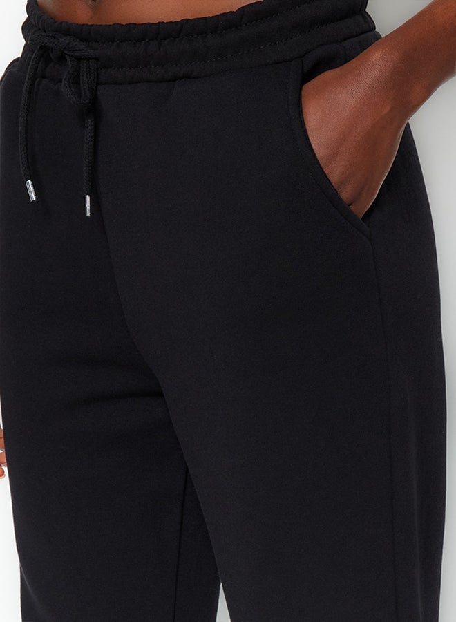 trendyol Black Thick Basic Knitted Sweatpants with Fleece Inside TWOAW22EA0468 - Image 4