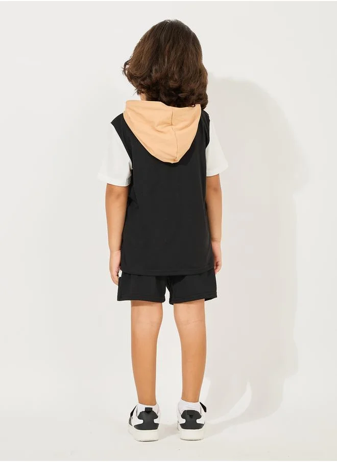 ستايلي Color Block Hooded T-Shirt & Short Set