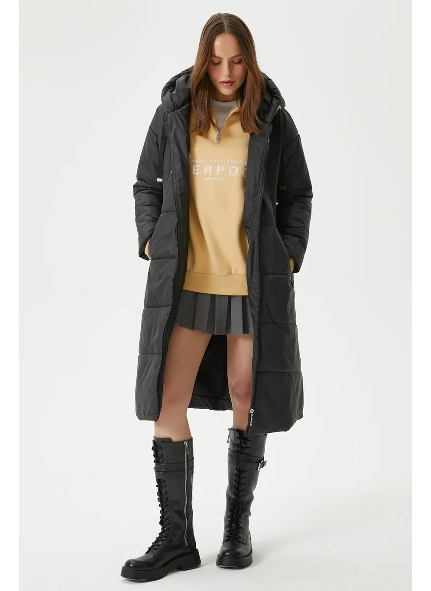 ريتنيس Women's Warm Hooded Long Puffer Coat