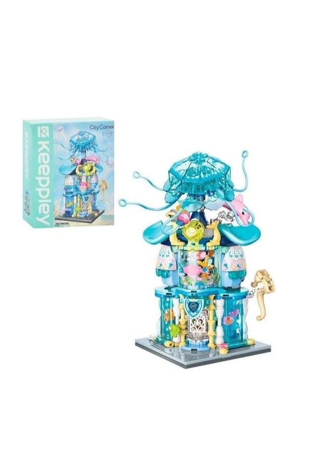 Qman Qman Summertime Aquarium: A Fun and Colorful Collectible Building Set for Creative Play and Marine Adventures - Image 1