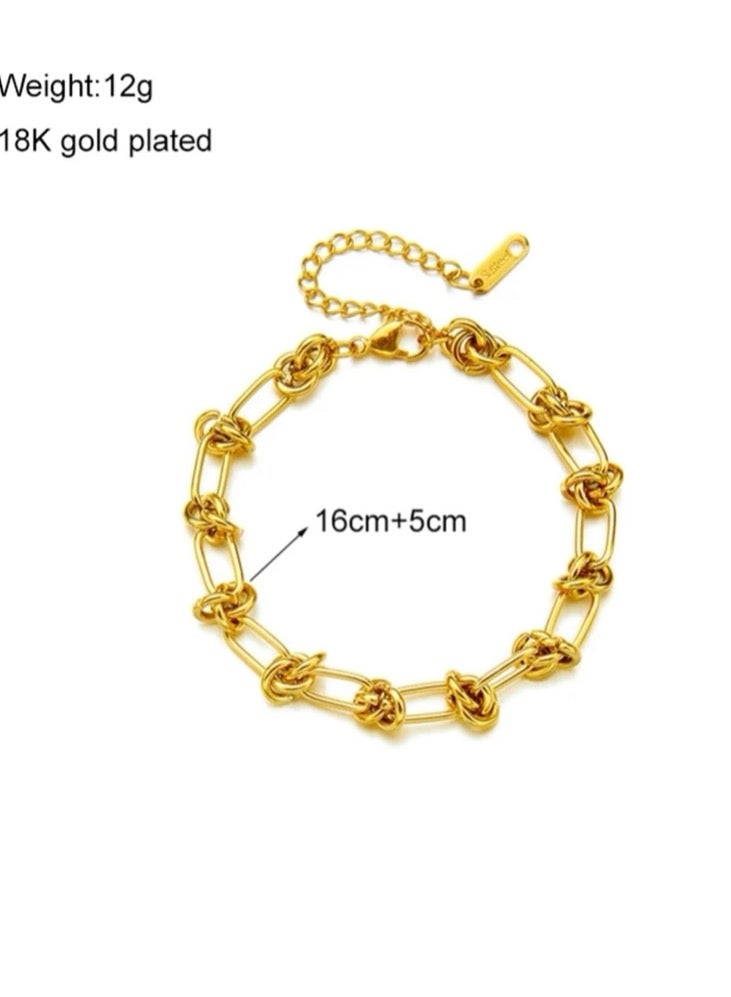 Casual collection Elegant & High Quality Stainless Steel Gold Plated Bracelet For Women - Image 4