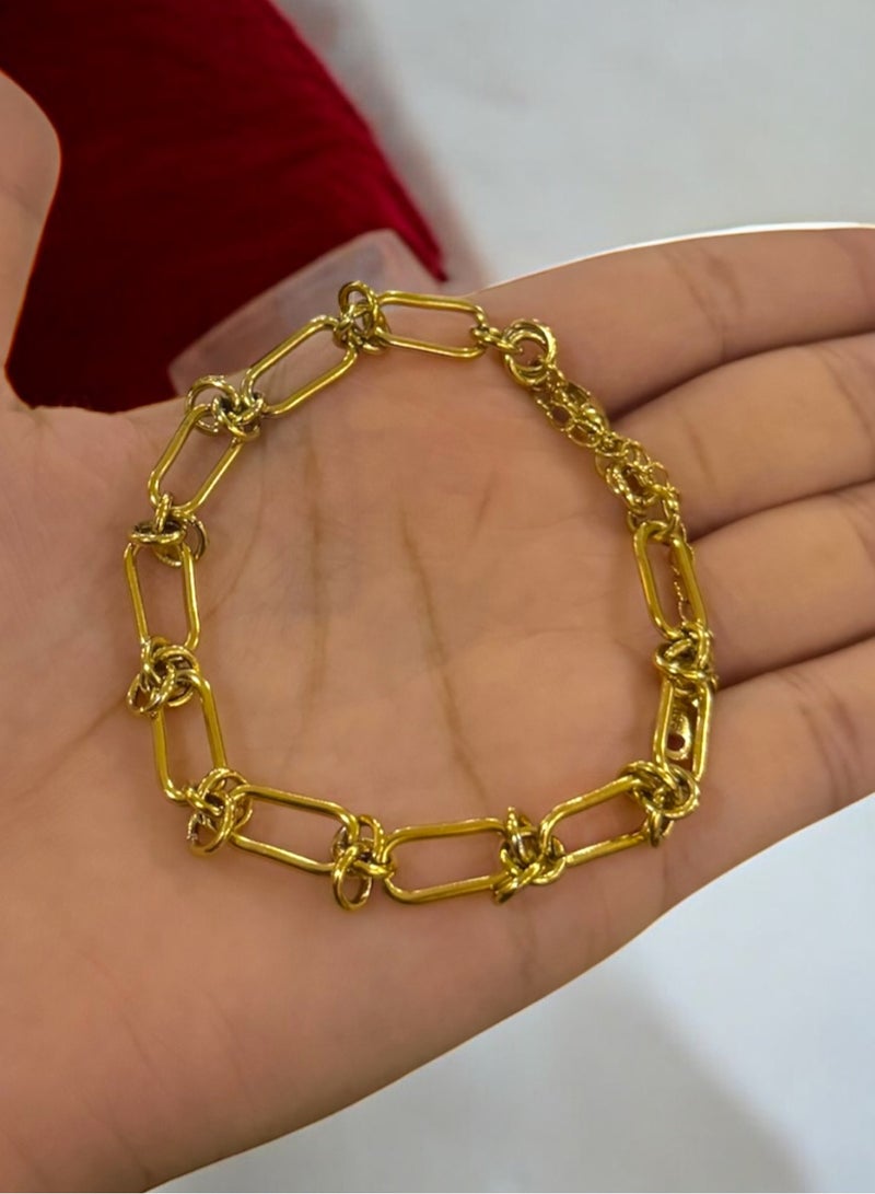 Casual collection Elegant & High Quality Stainless Steel Gold Plated Bracelet For Women - Image 5