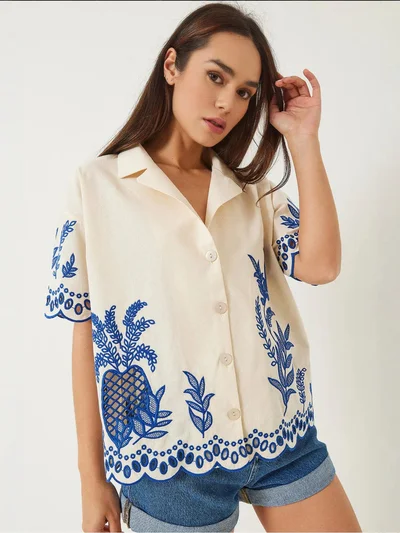 Bianco Lucci LUCCI Embroidered Cotton Shirt with Button Closure