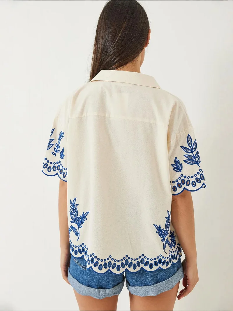 Bianco Lucci LUCCI Embroidered Cotton Shirt with Button Closure