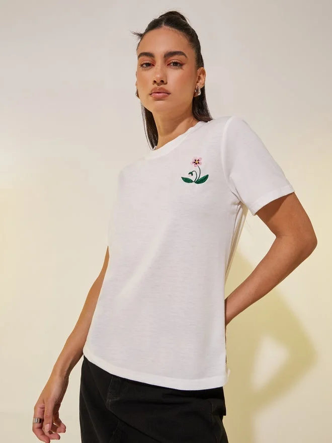 Take Two Take Two Embroidered Flower Round Neck T-Shirt